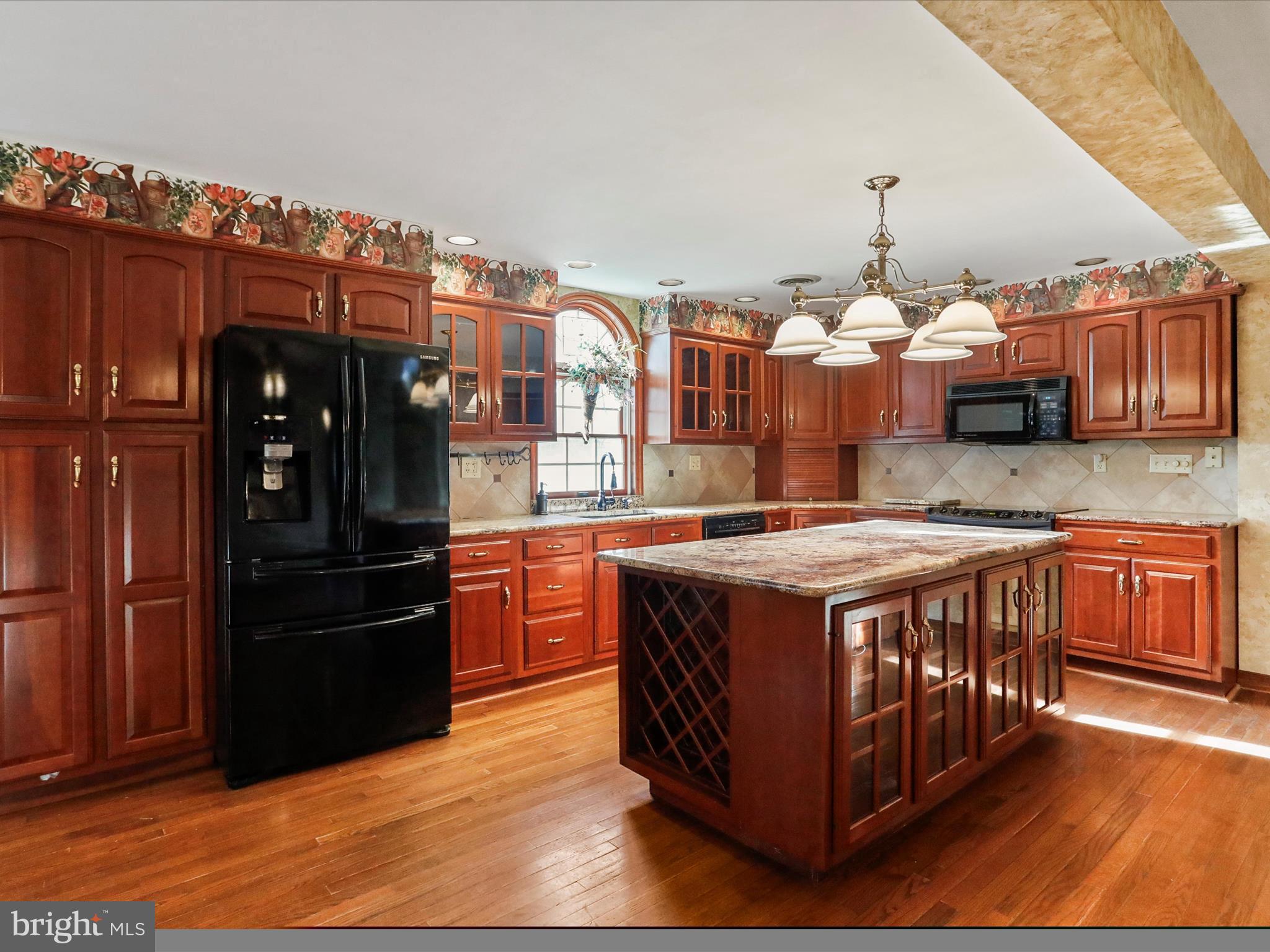 ORCHARD HILLS - Residential