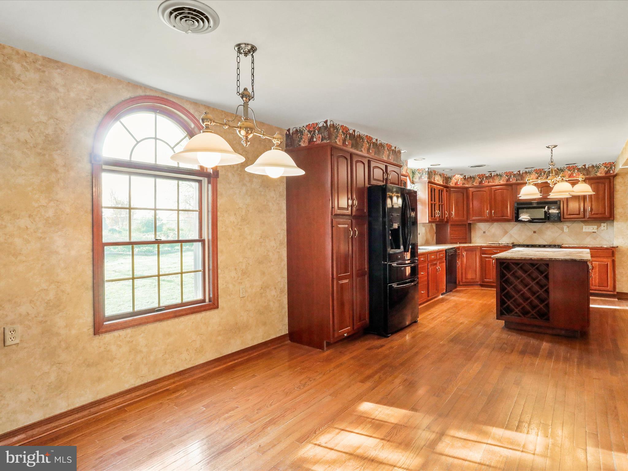 ORCHARD HILLS - Residential