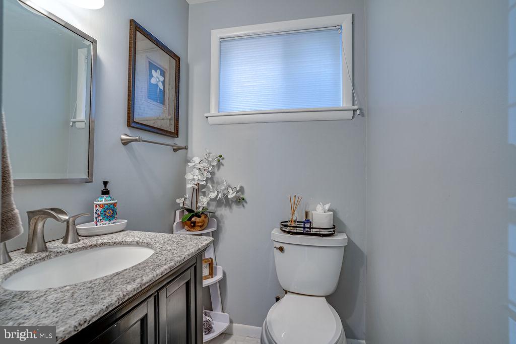 RIVERSIDE ESTATES - Residential Lease