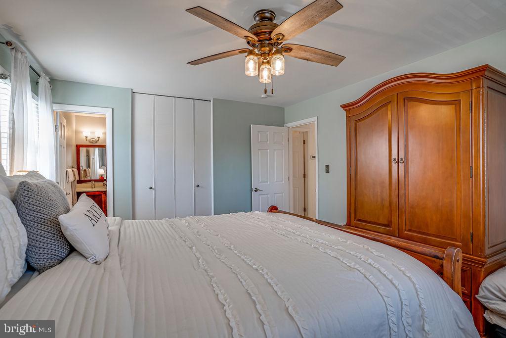 RIVERSIDE ESTATES - Residential Lease