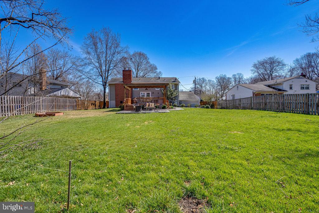 RIVERSIDE ESTATES - Residential Lease