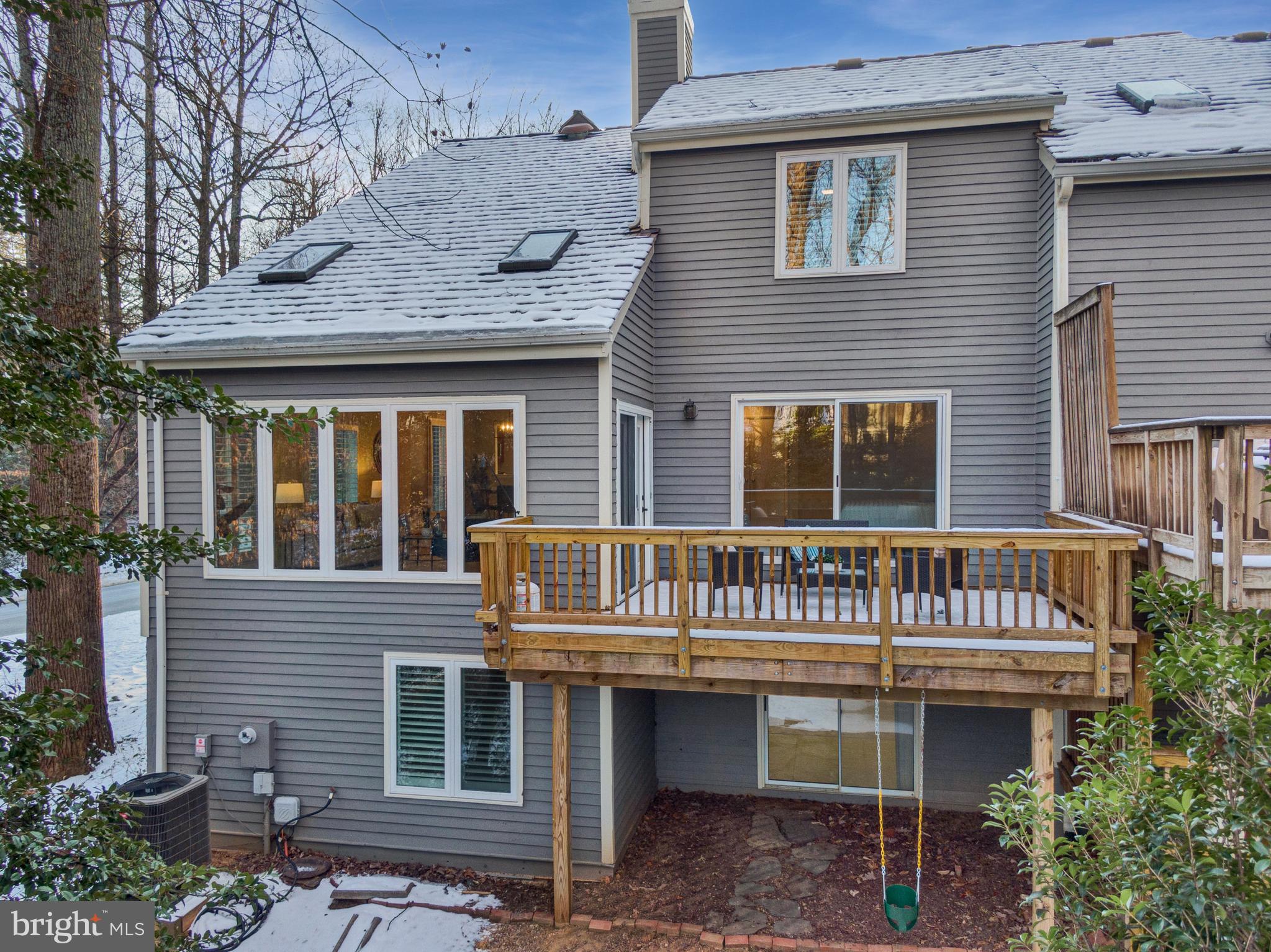 RESTON - Residential