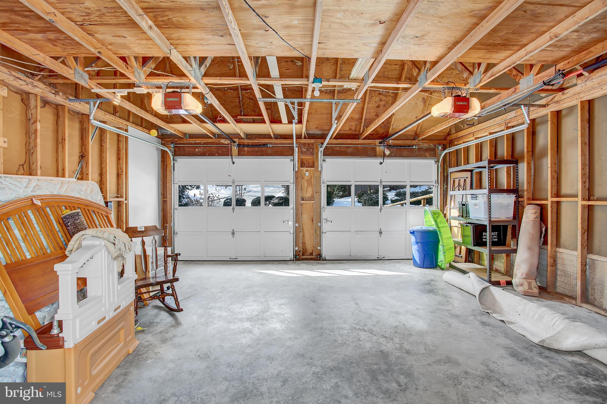 RESTON - Residential