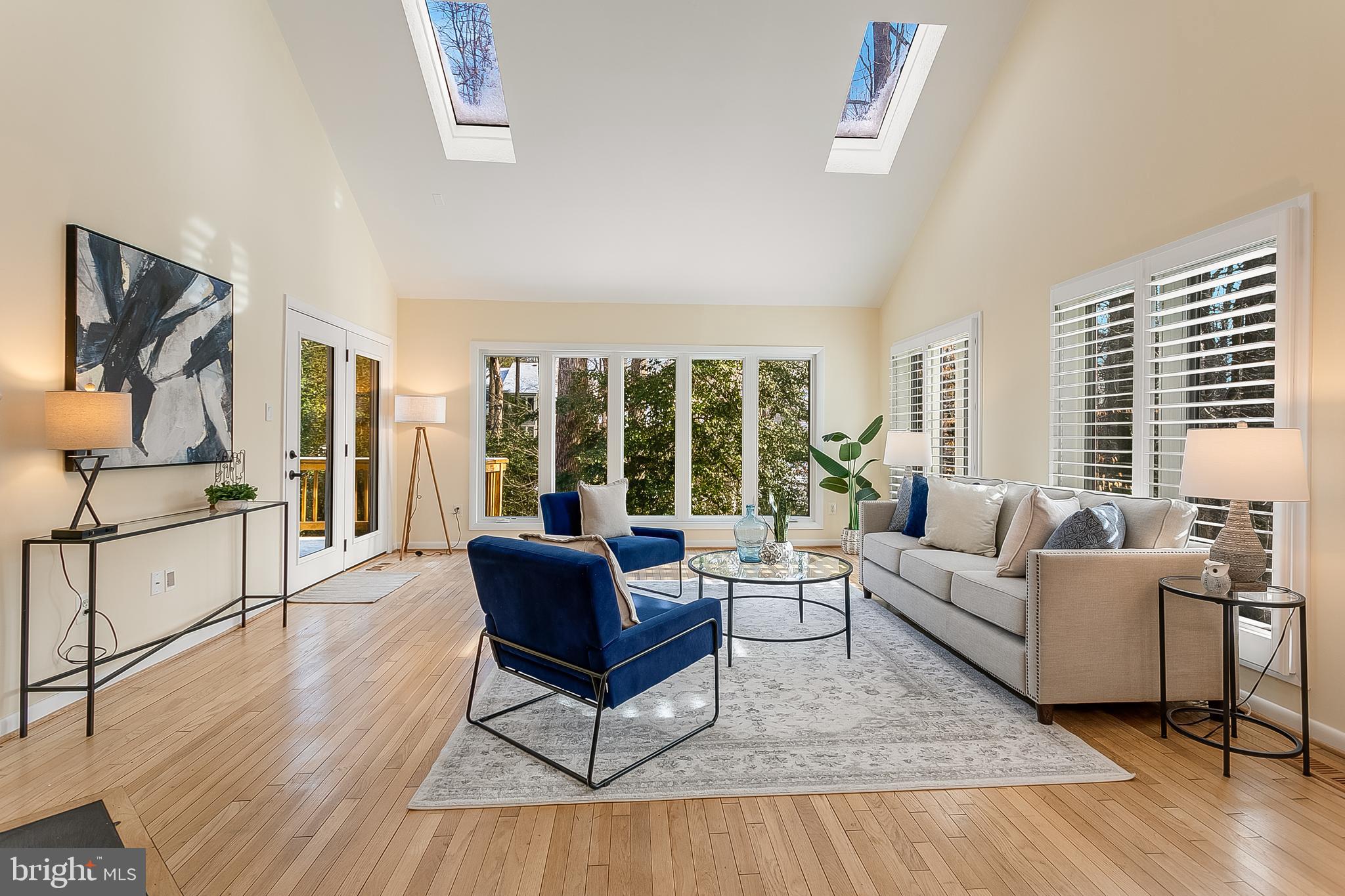 RESTON - Residential