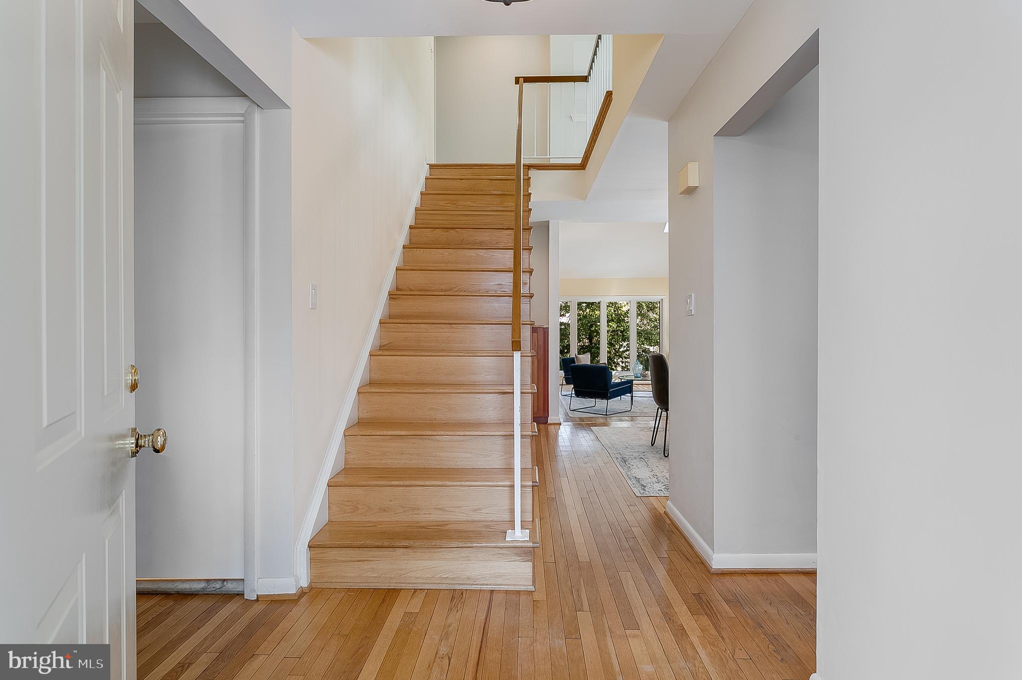 RESTON - Residential