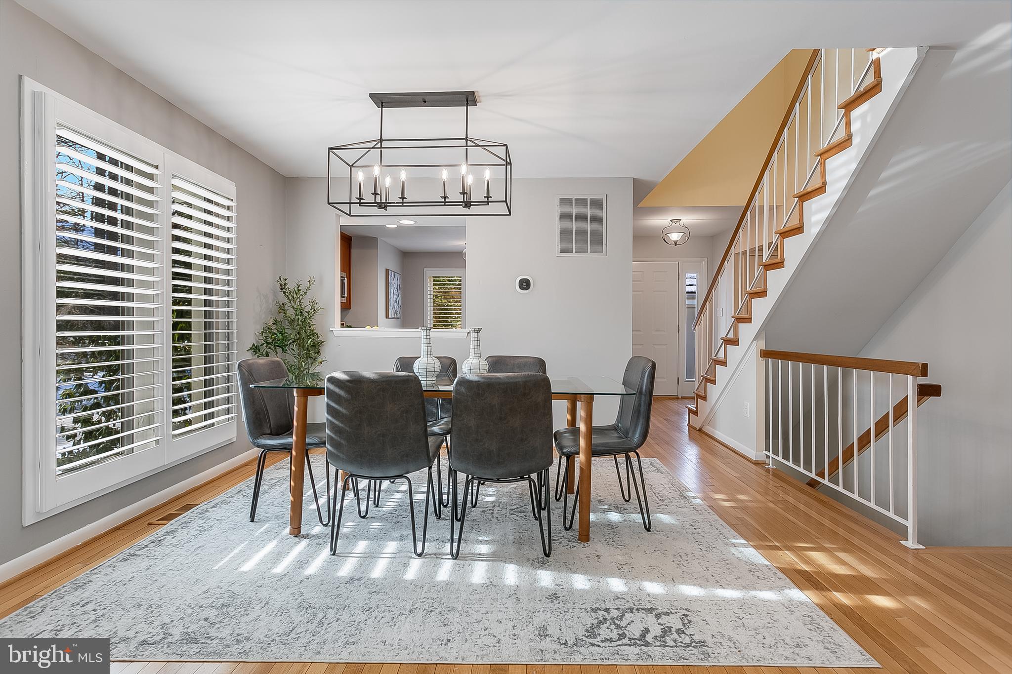 RESTON - Residential