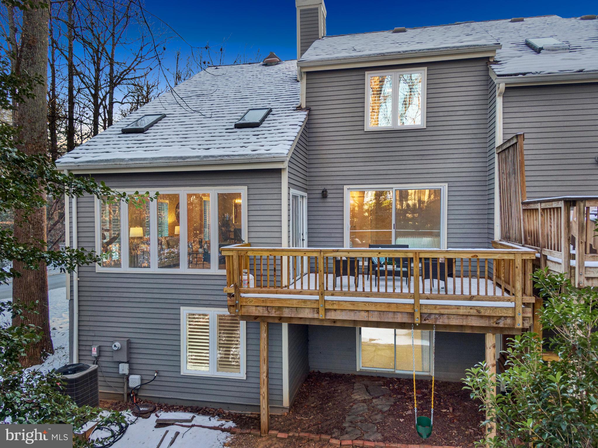 RESTON - Residential