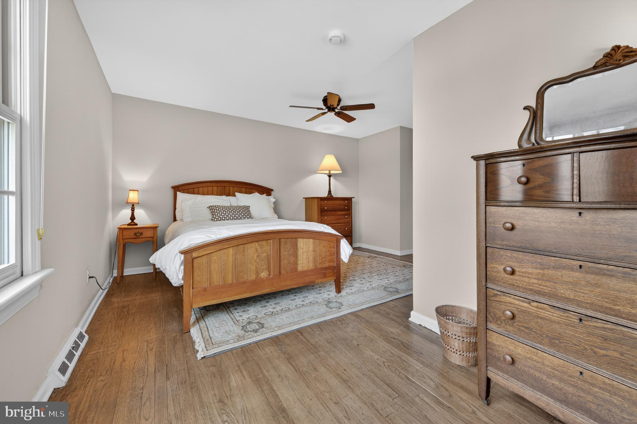 CHARTER CHASE - Residential