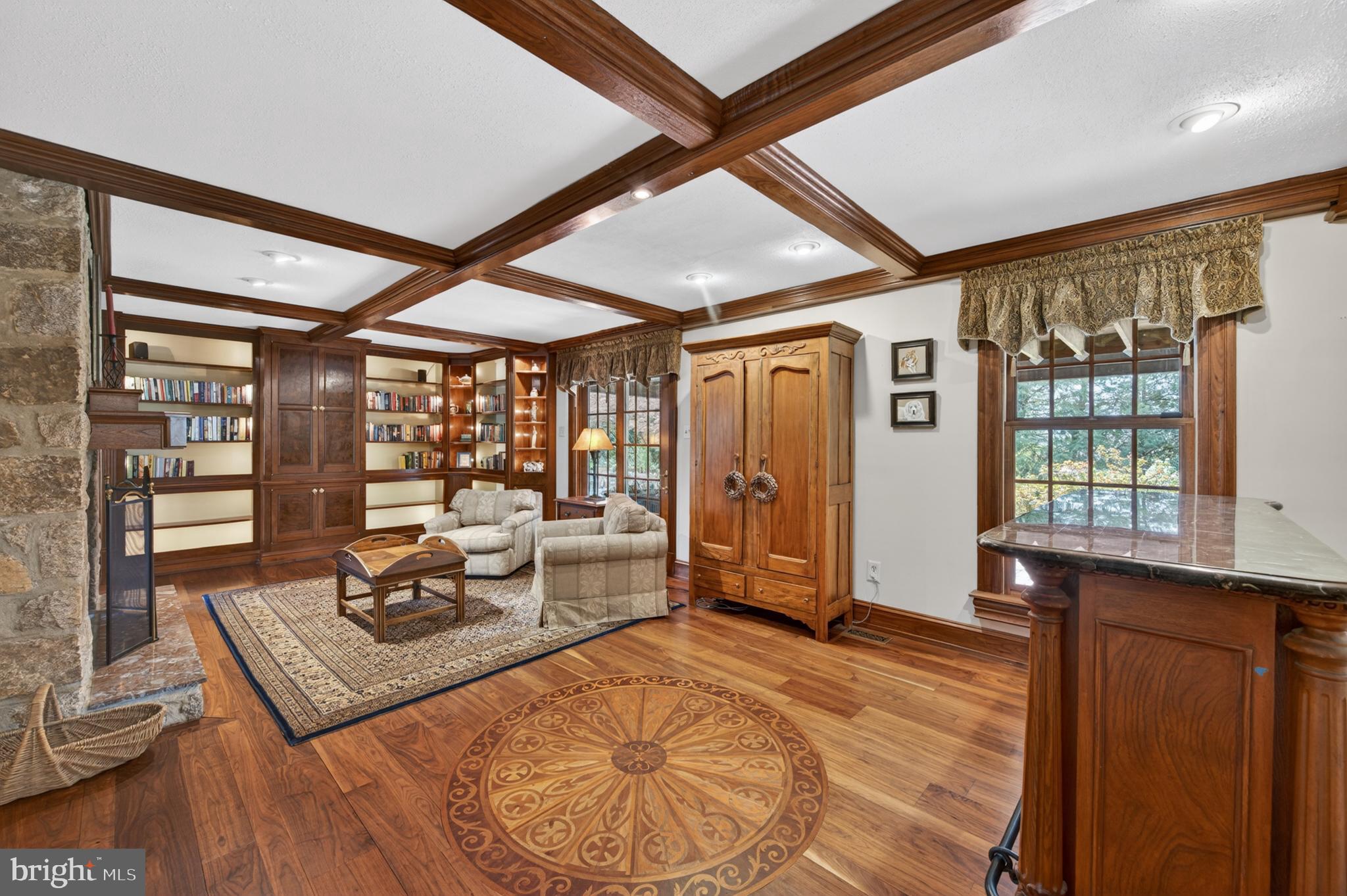 CHARTER CHASE - Residential