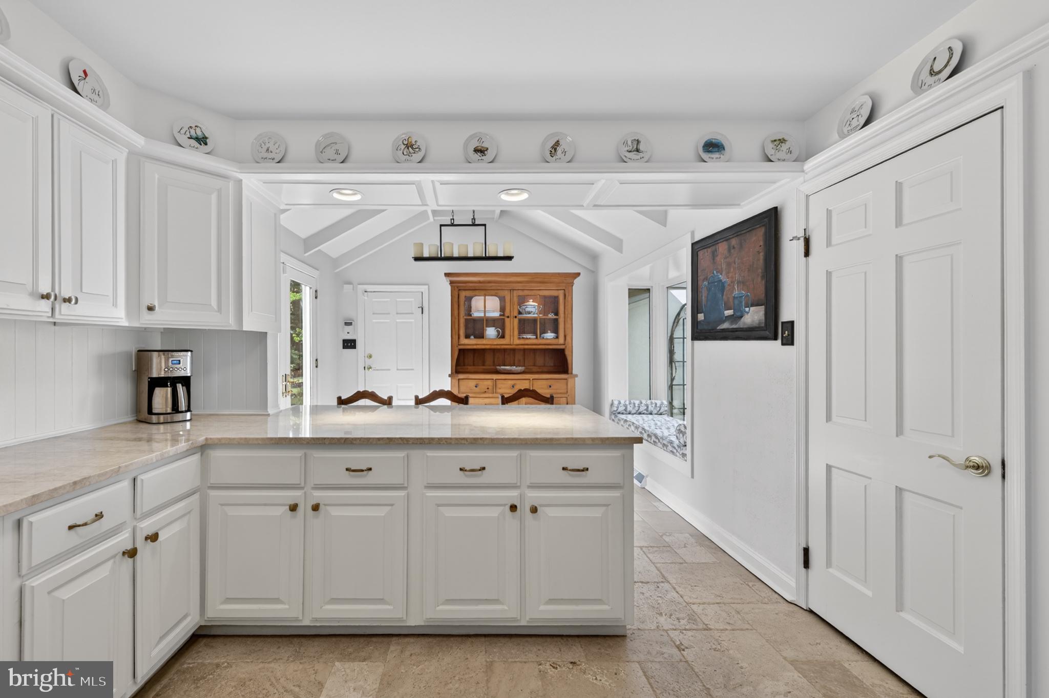 CHARTER CHASE - Residential