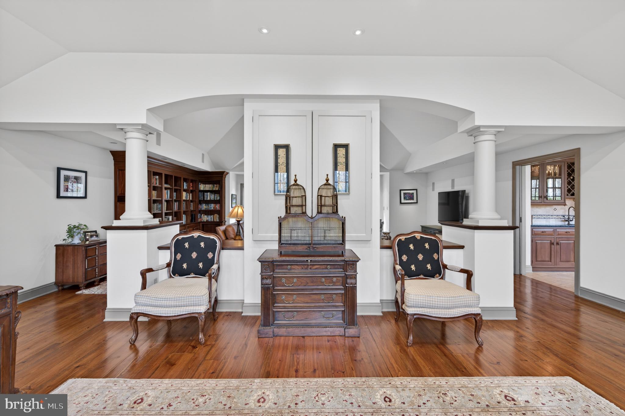 CHARTER CHASE - Residential