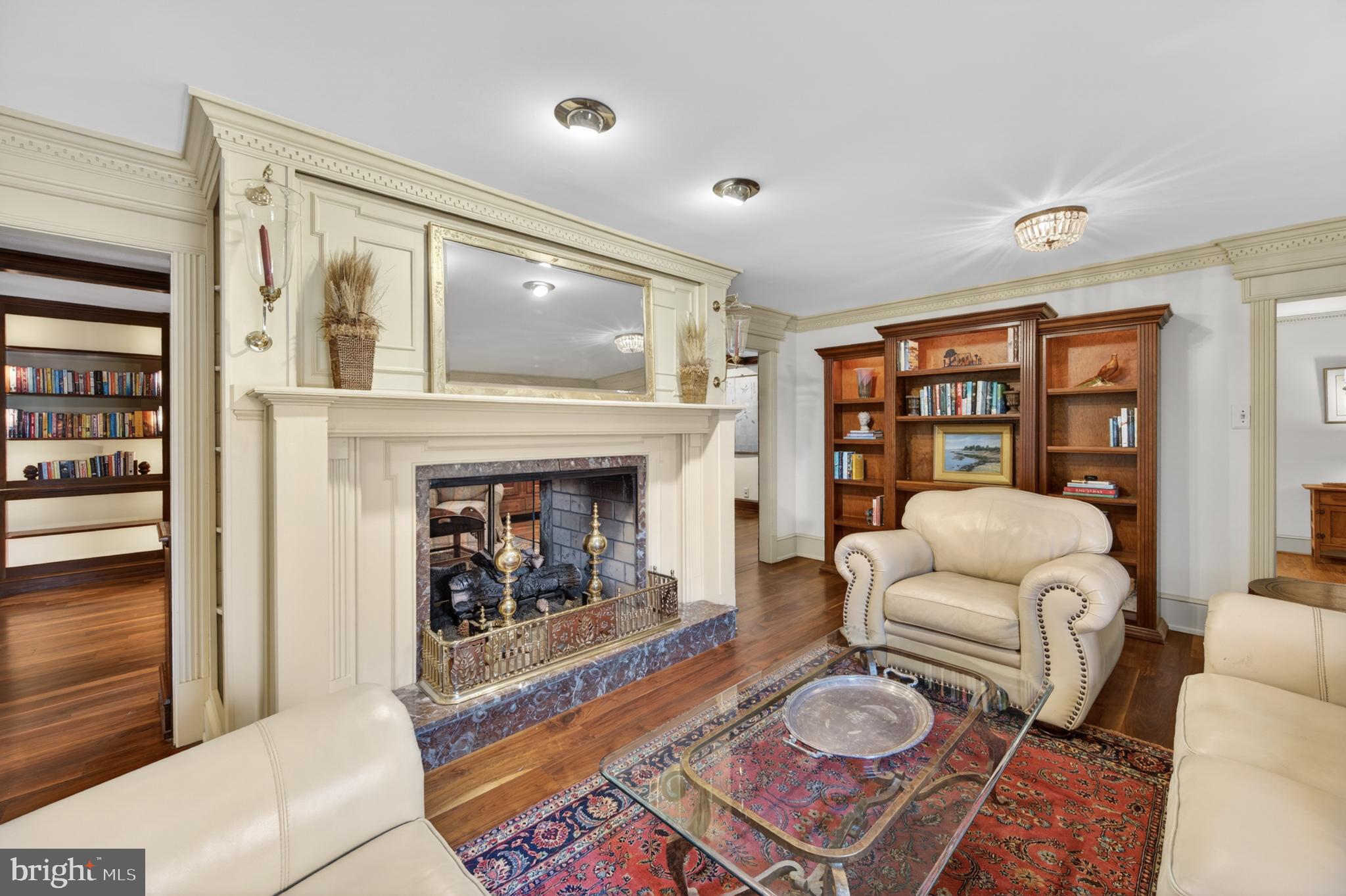 CHARTER CHASE - Residential