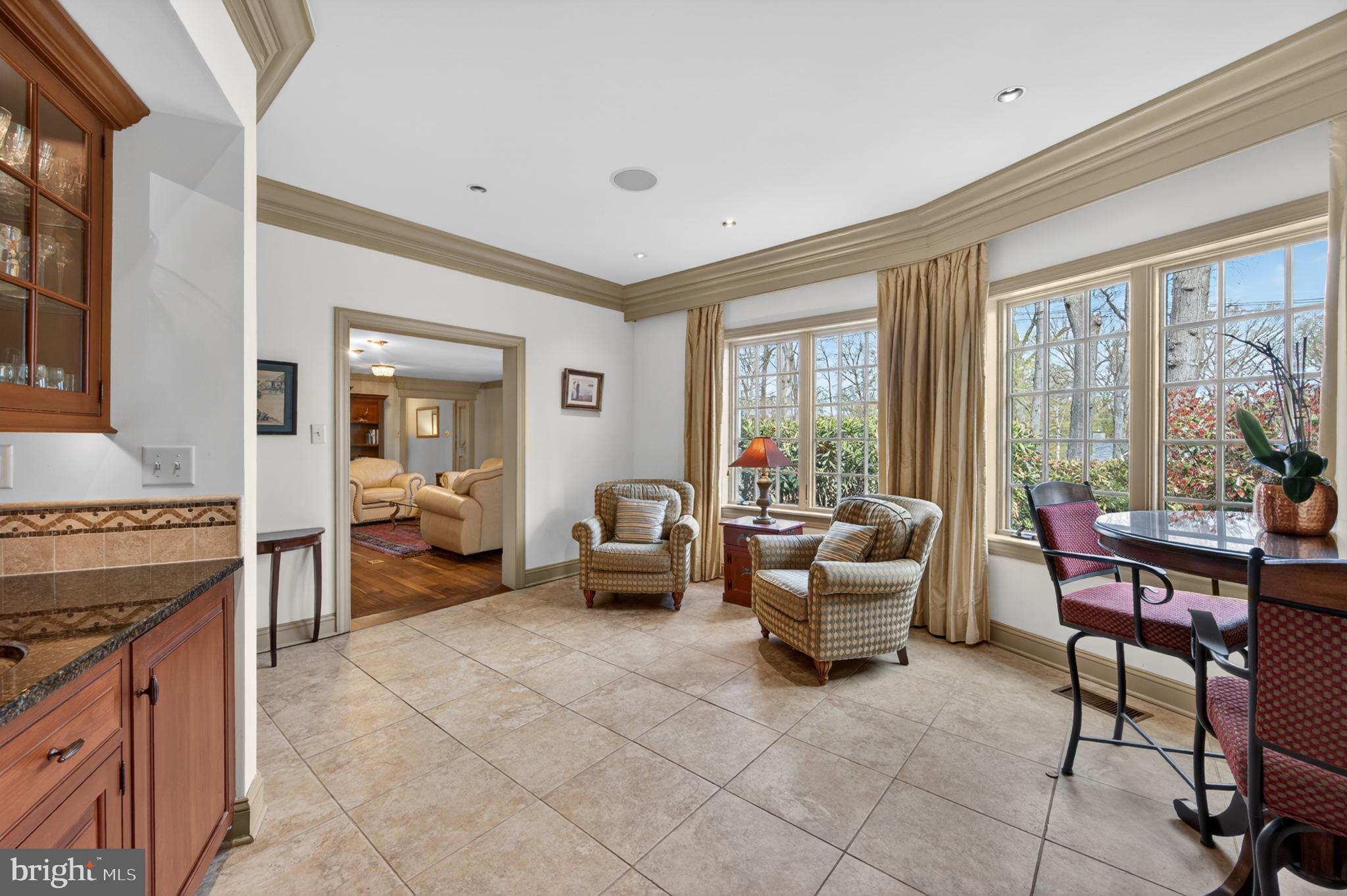 CHARTER CHASE - Residential