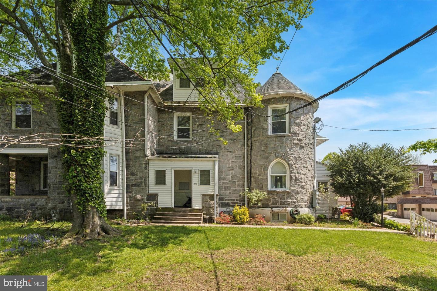 LANSDOWNE - Residential Lease