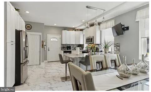 LANSDOWNE - Residential Lease