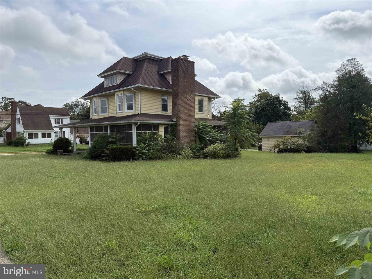 19 CATAWBA AVENUE