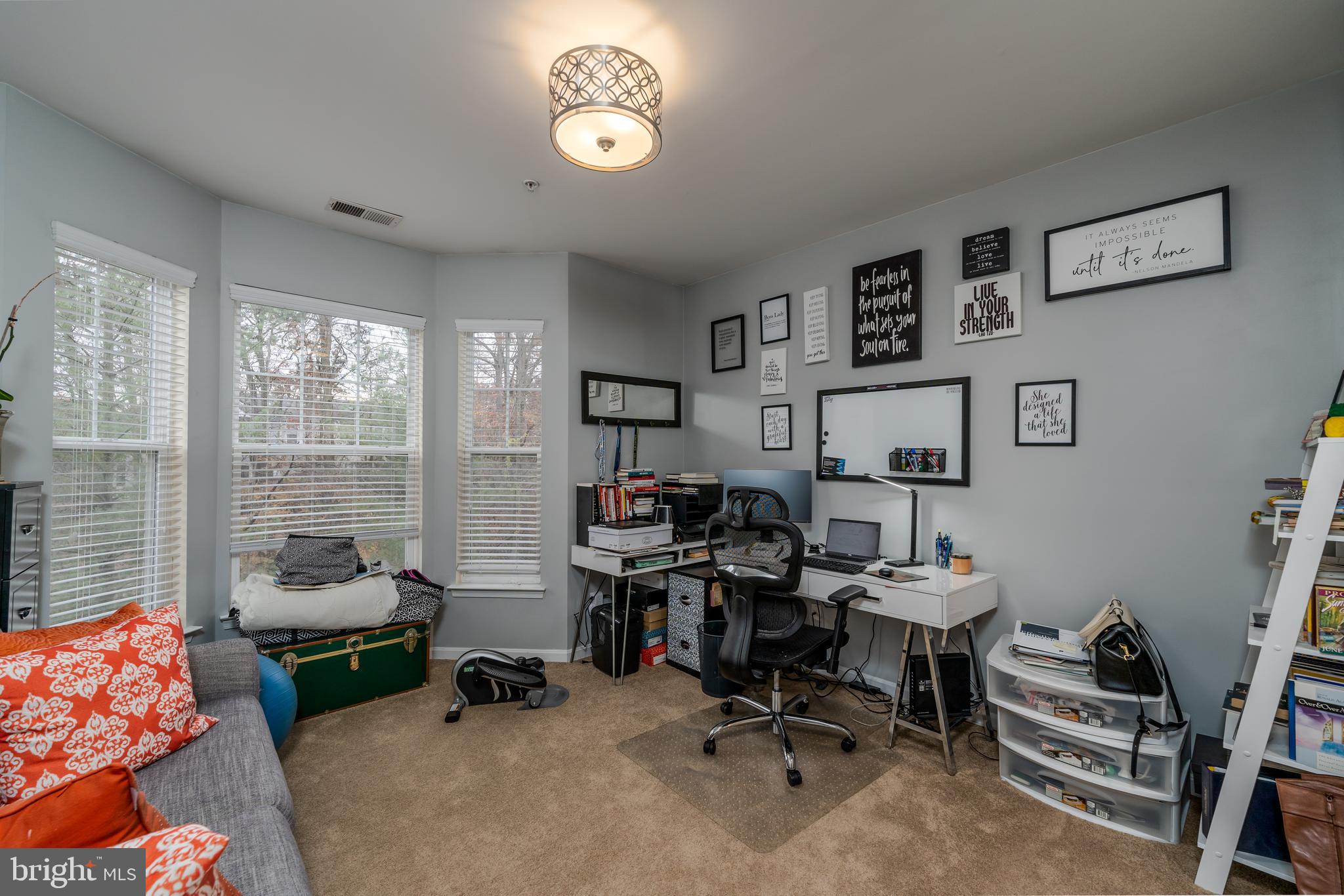 RUSSETT - Residential