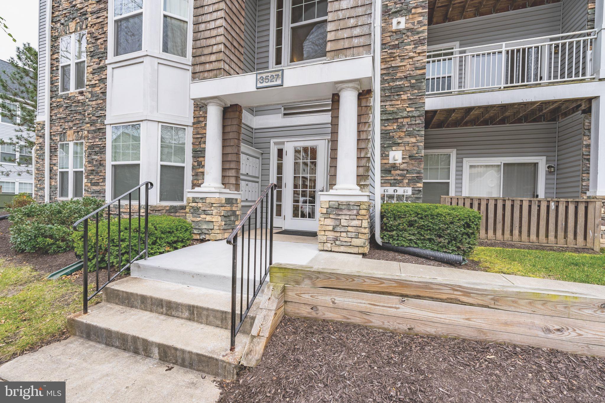 RUSSETT - Residential