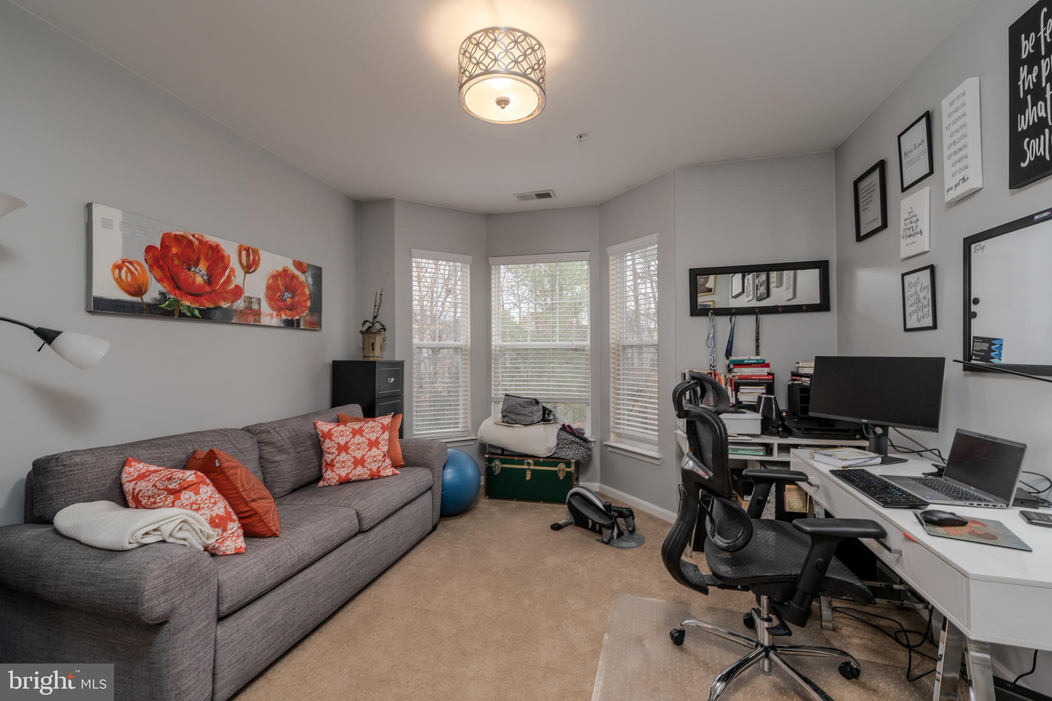 RUSSETT - Residential