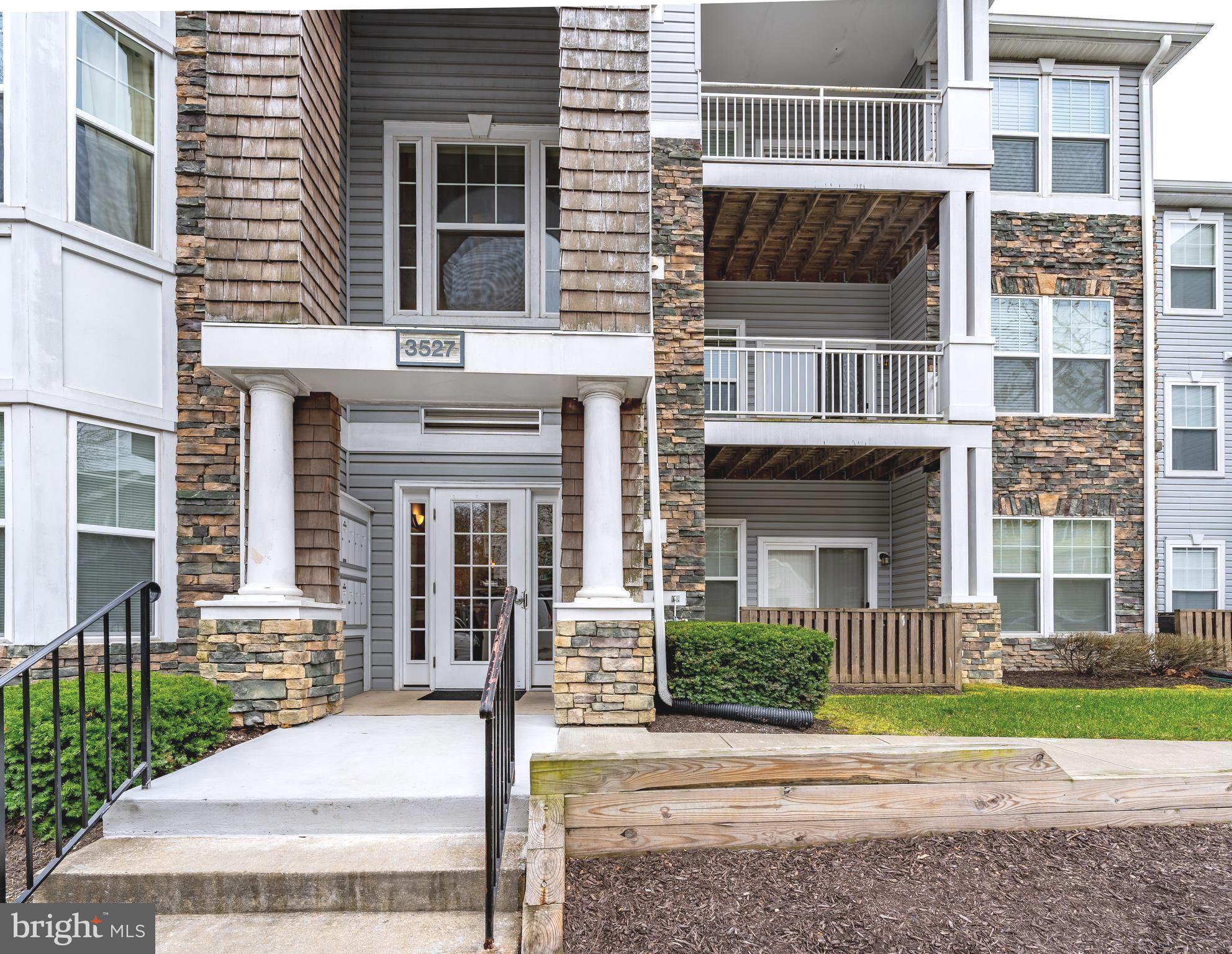 RUSSETT - Residential