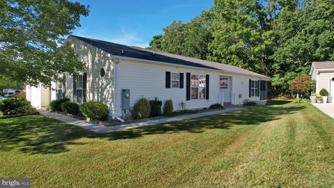 Photo of 72 Knollwood Drive, MAYS LANDING, NJ 08330 (MLS # NJAC2021482)