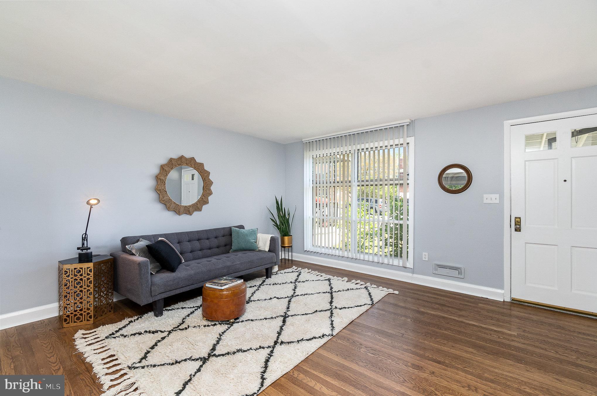 CHINQUAPIN PARK - Residential