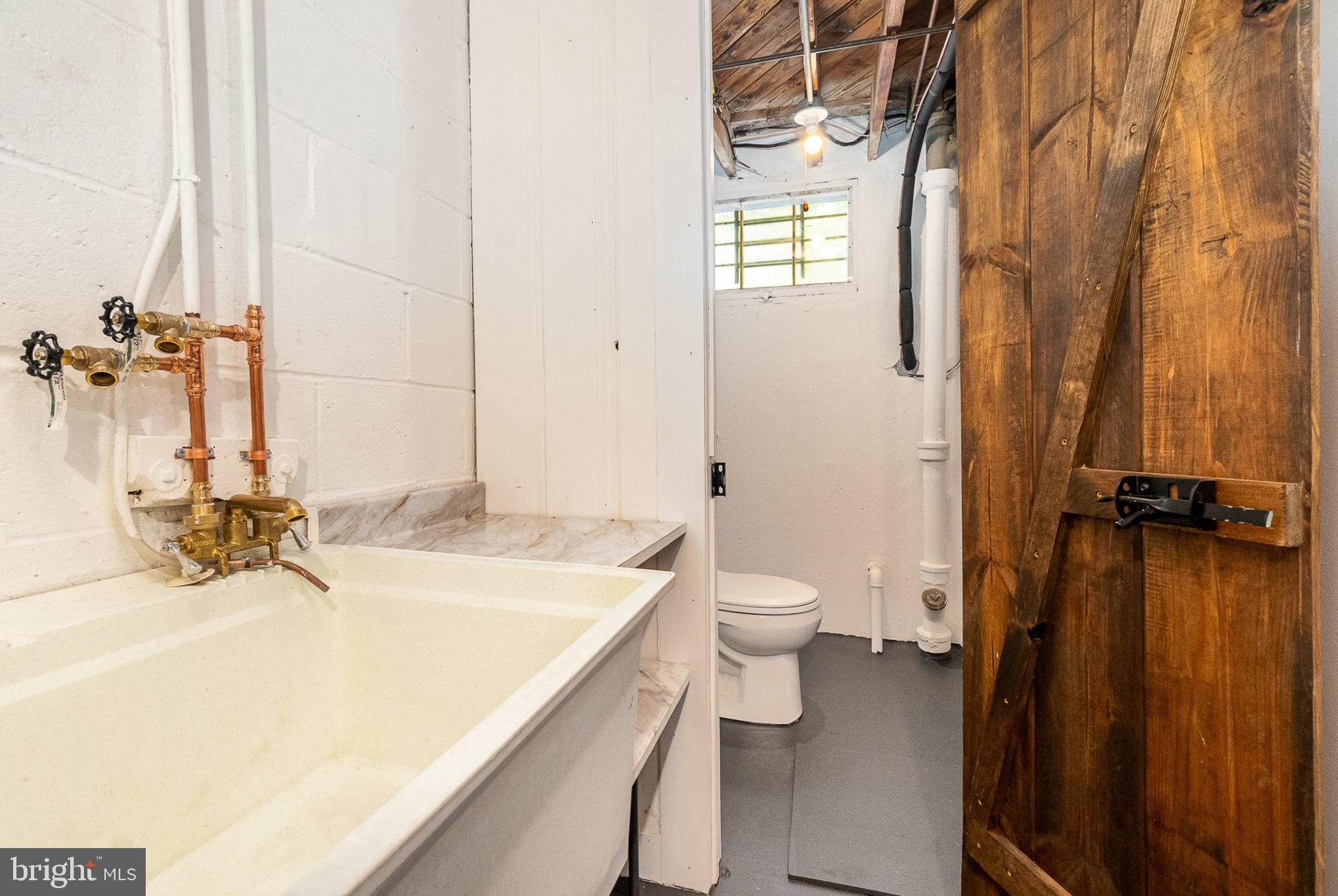 CHINQUAPIN PARK - Residential