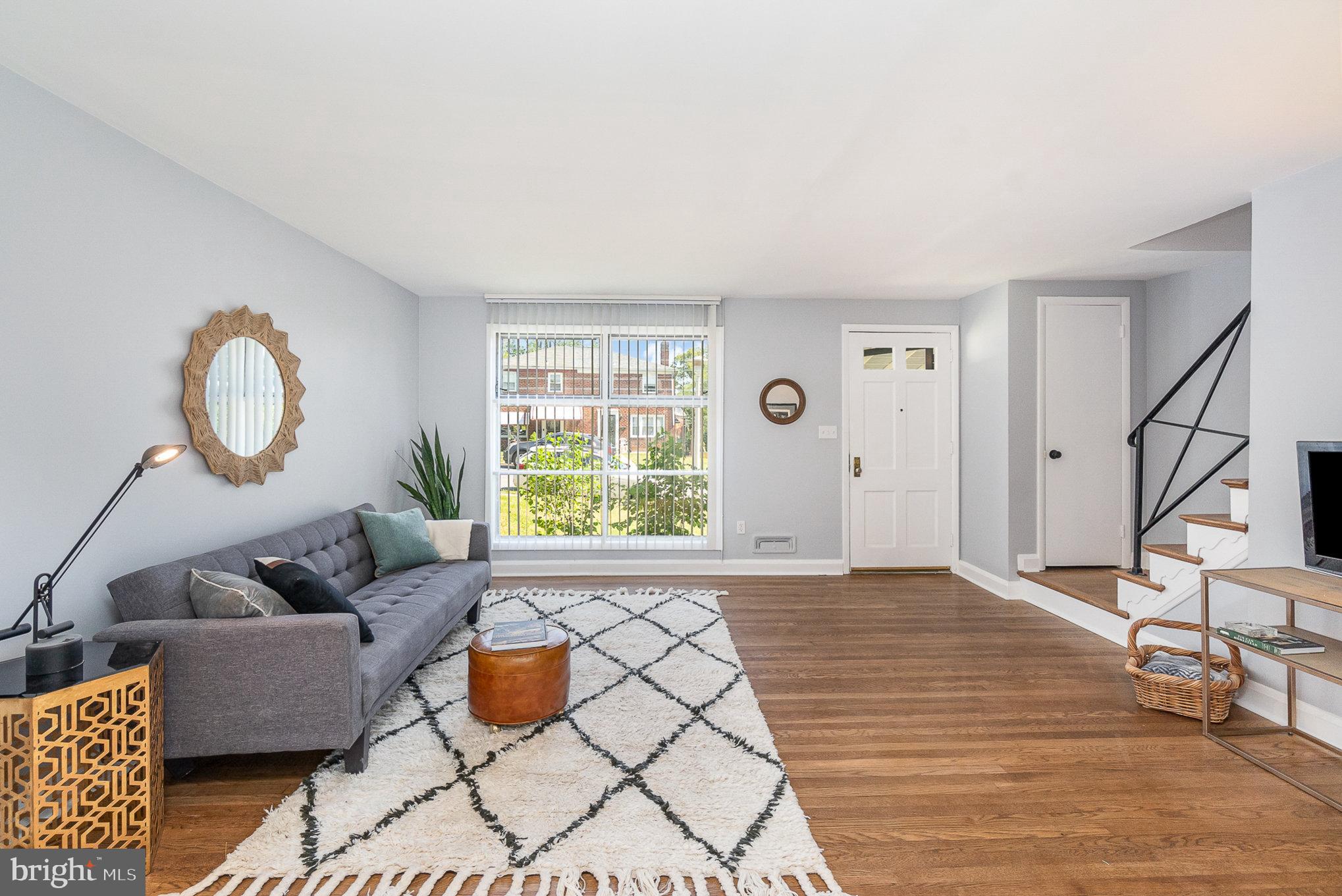 CHINQUAPIN PARK - Residential