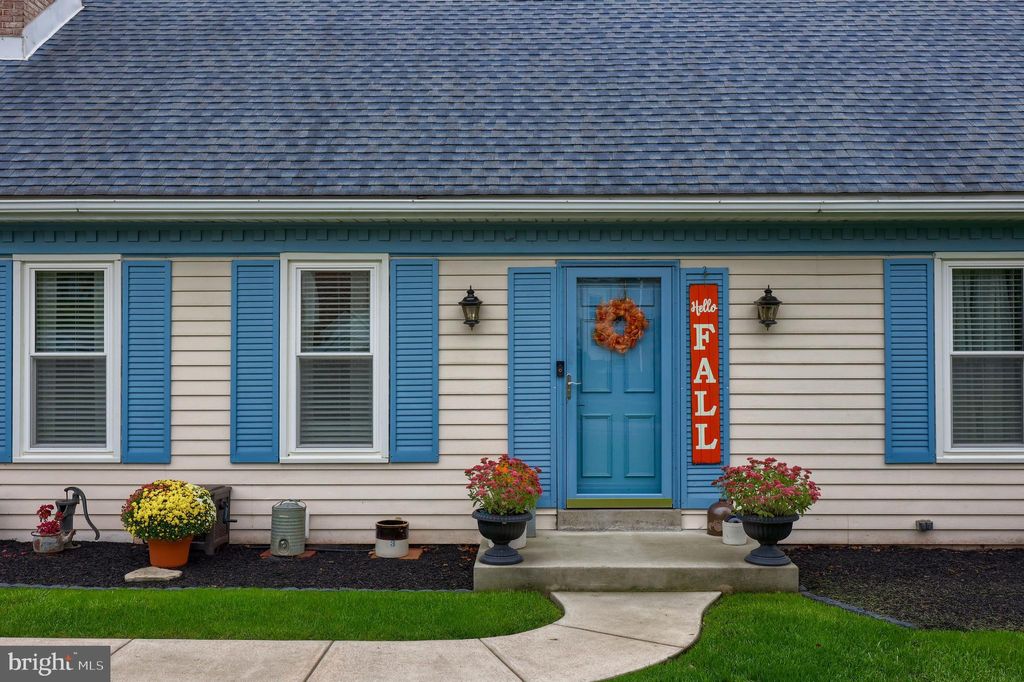 Photo of 212 Froelich Avenue, Mountville, PA 17554 (MLS # PALA2040800)