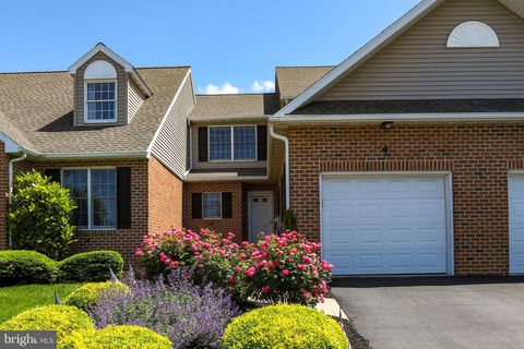 4 SPRING HILL LANE MOUNTVILLE PA 17554