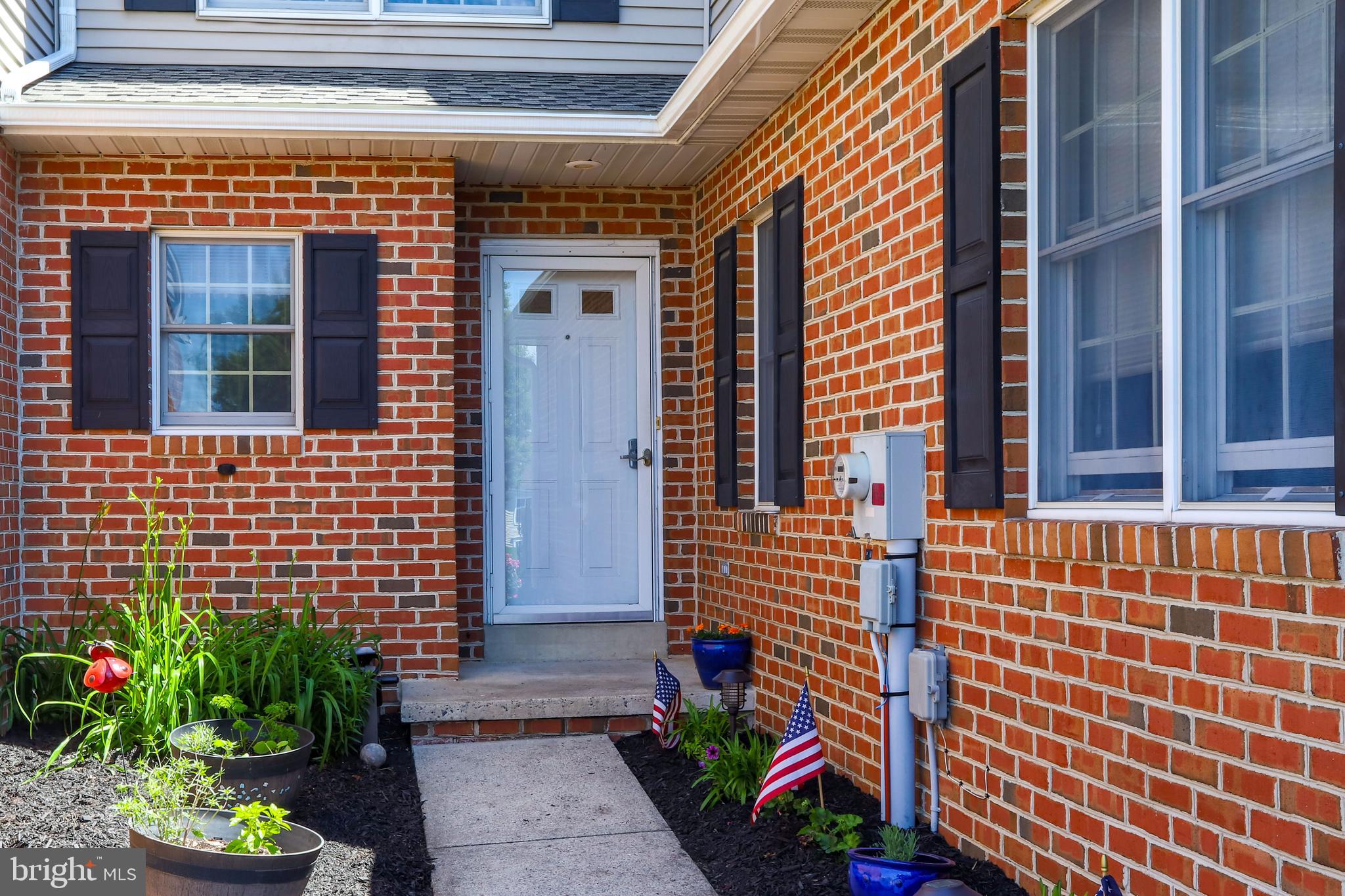 4 SPRING HILL LANE