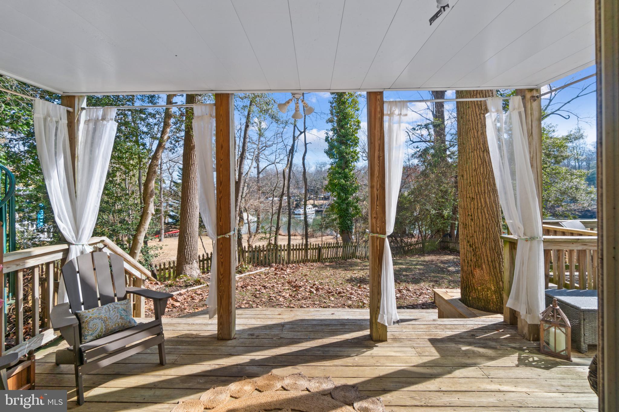 ANNAPOLIS ROADS - Residential