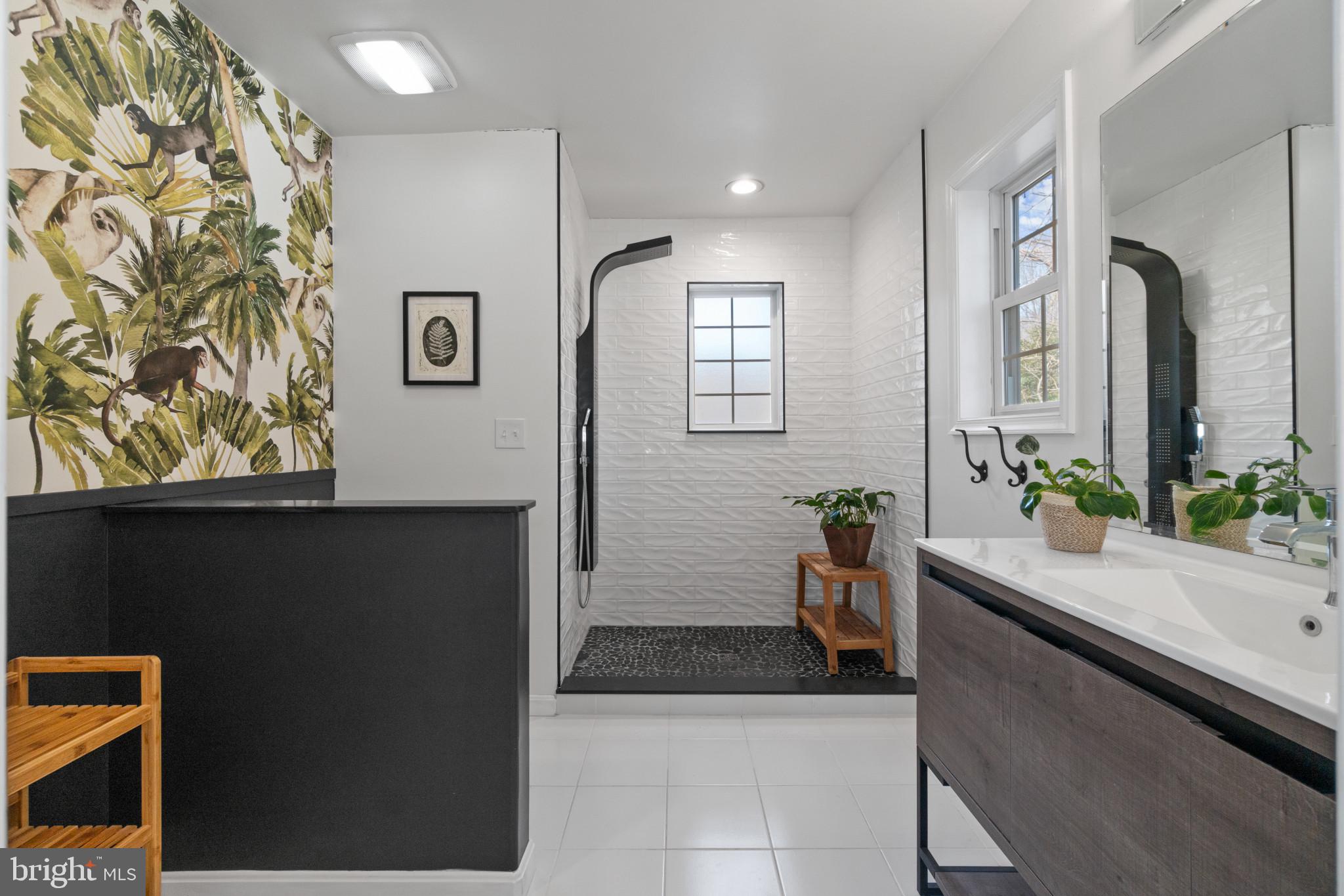 ANNAPOLIS ROADS - Residential