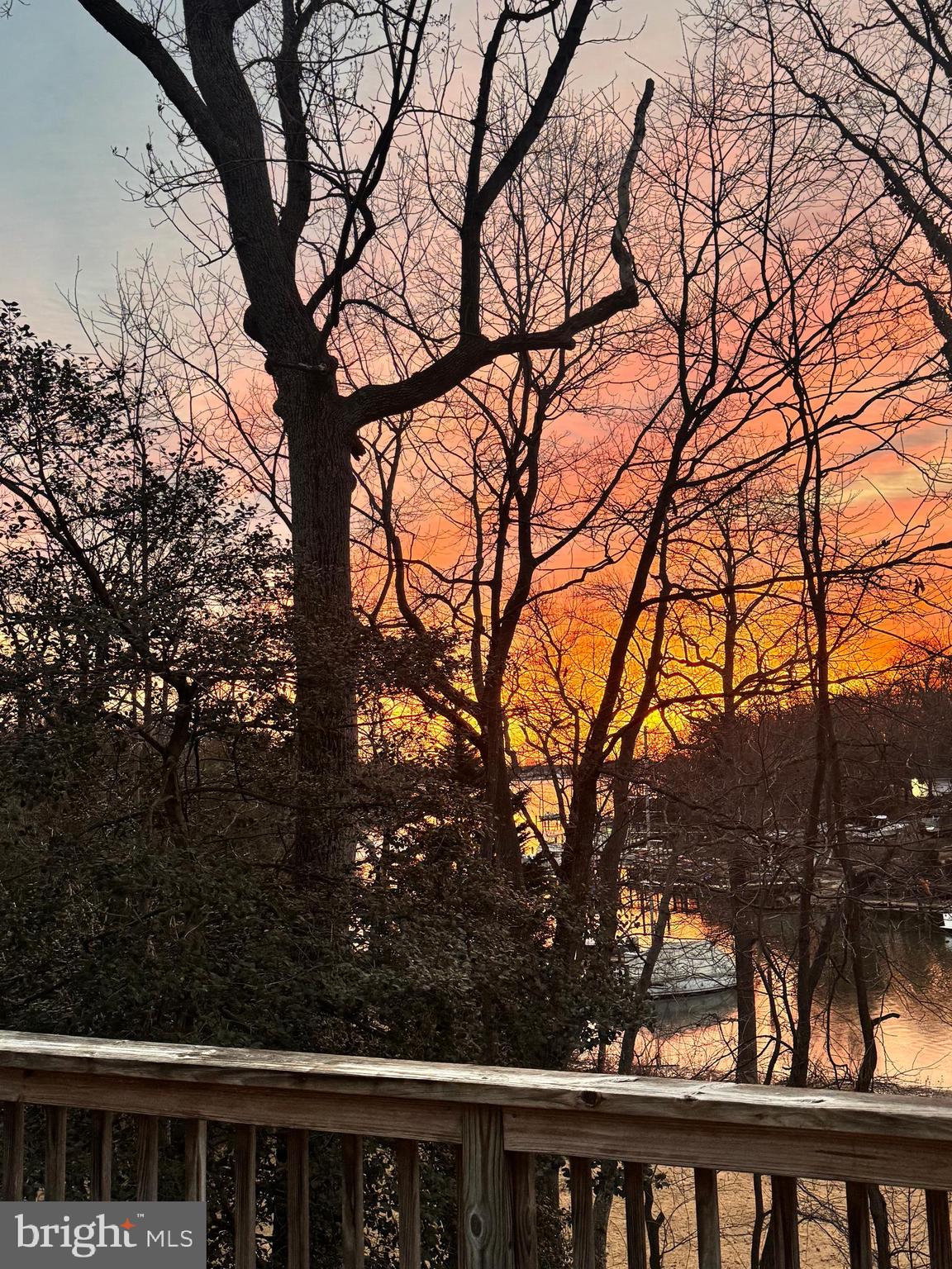 ANNAPOLIS ROADS - Residential