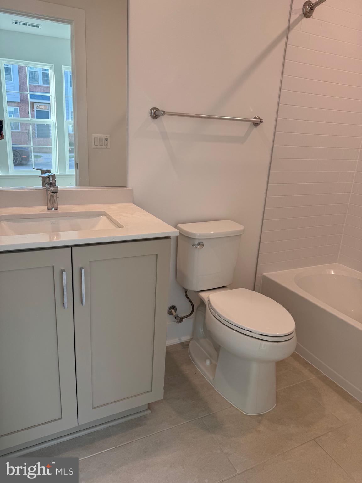 FARMSTEAD DISTRICT - Residential Lease