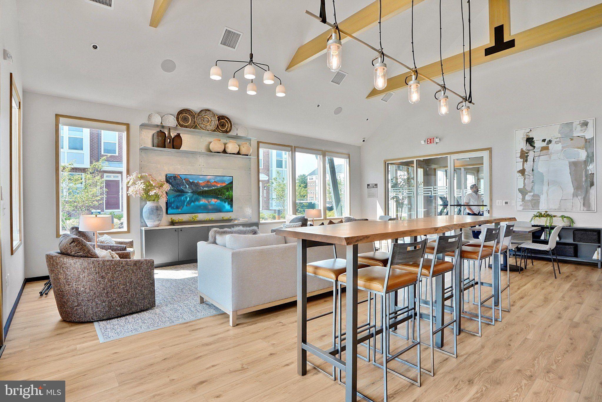 FARMSTEAD DISTRICT - Residential Lease