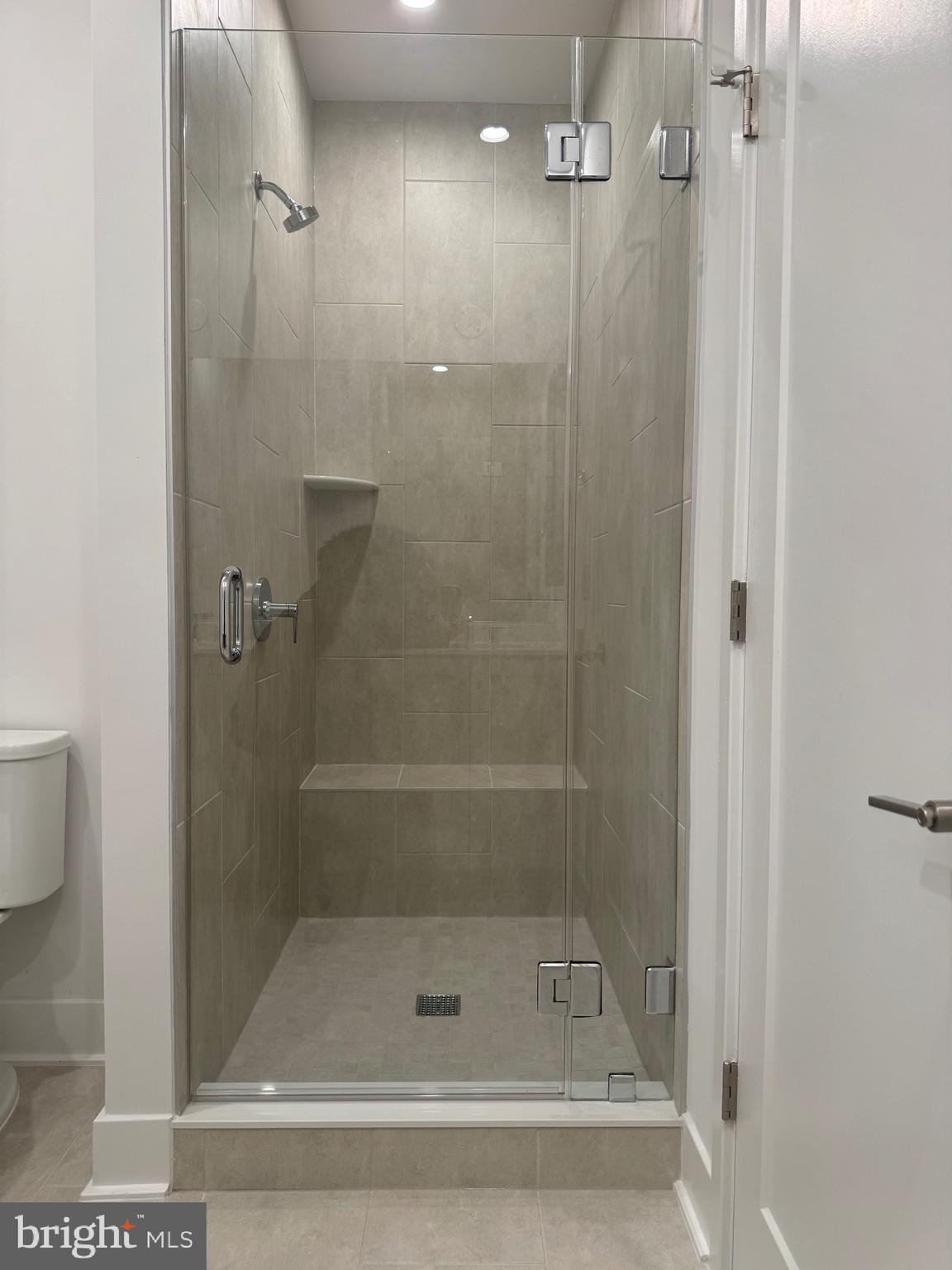 FARMSTEAD DISTRICT - Residential Lease