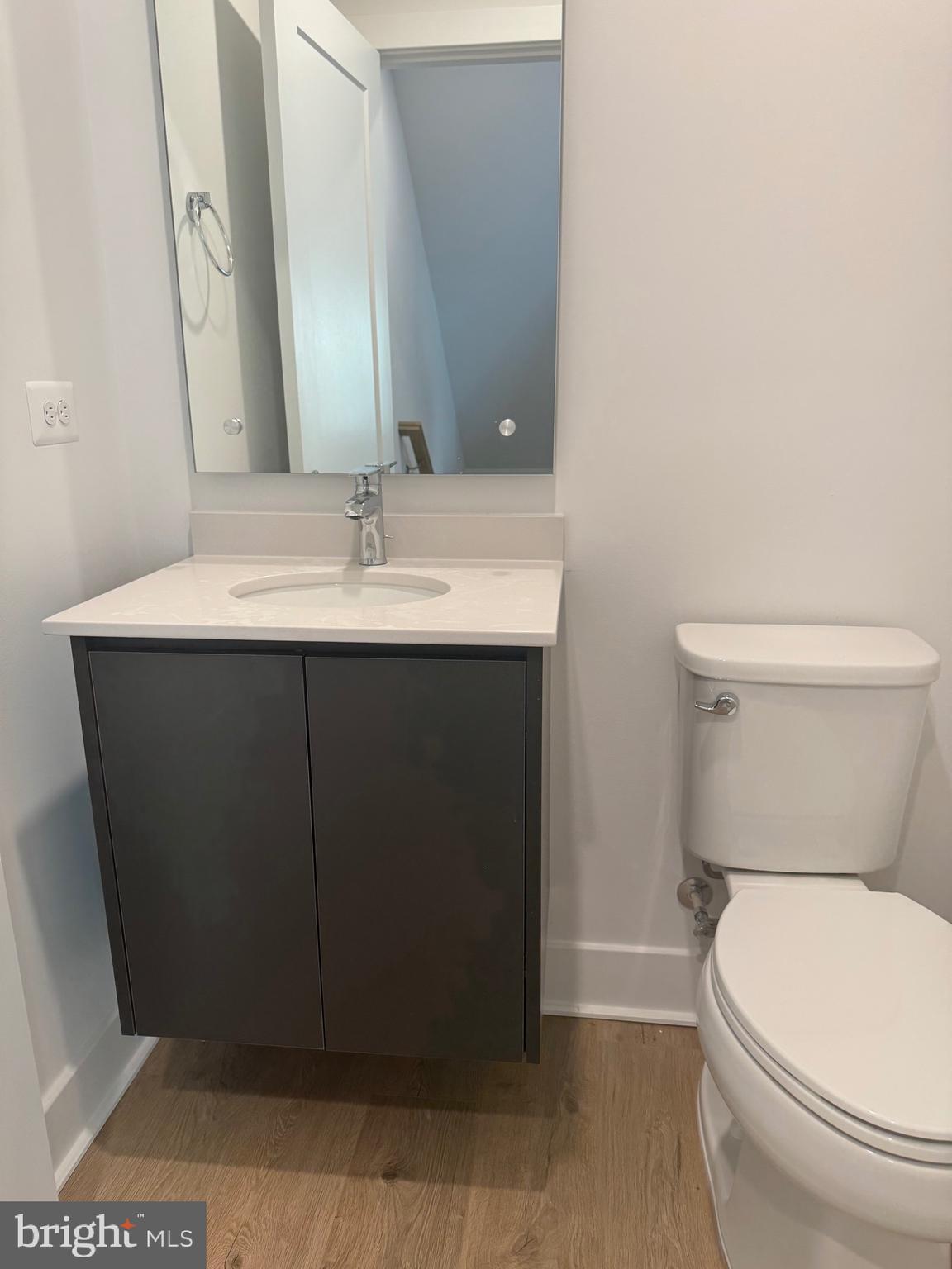 FARMSTEAD DISTRICT - Residential Lease