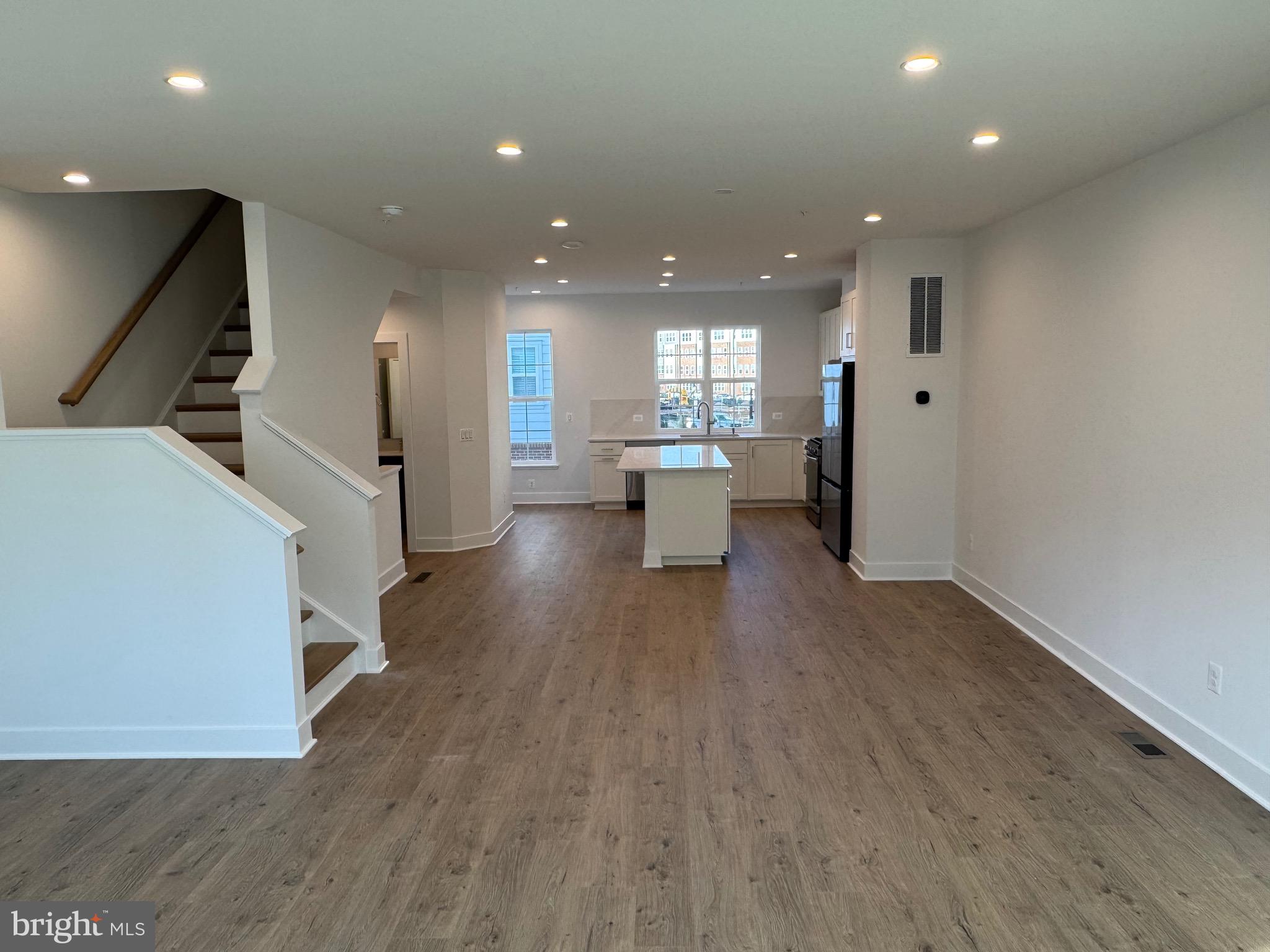 FARMSTEAD DISTRICT - Residential Lease