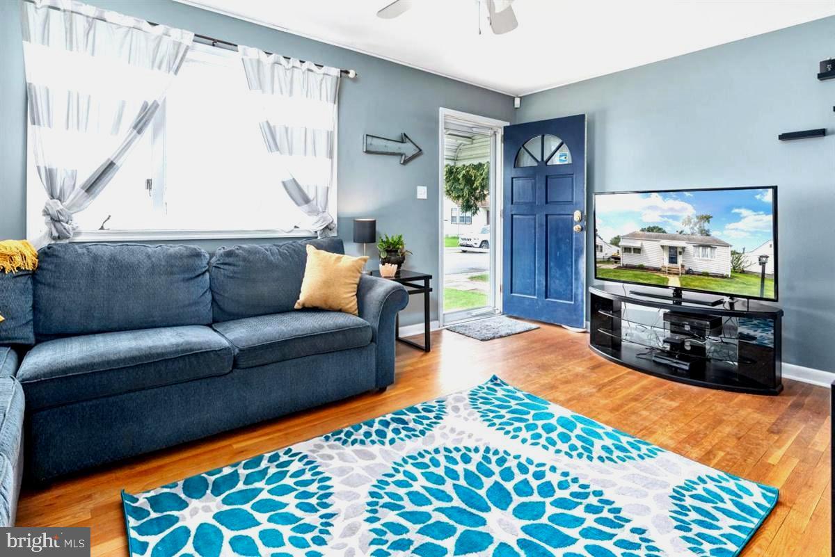 MUNROE GARDENS - Residential