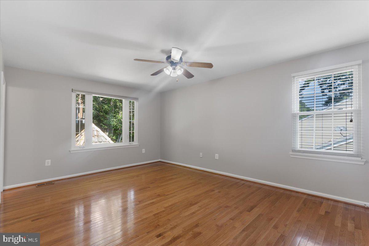 LAKE RIDGE - Residential