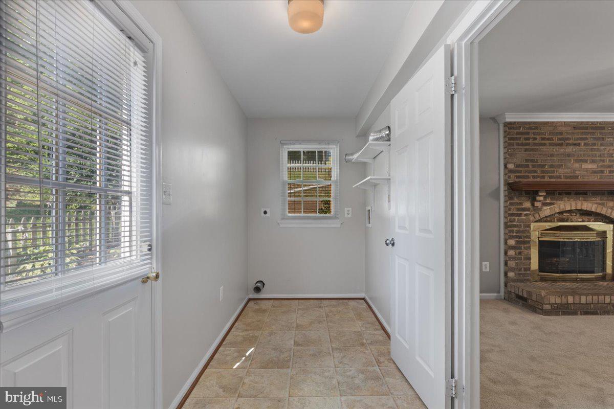 LAKE RIDGE - Residential