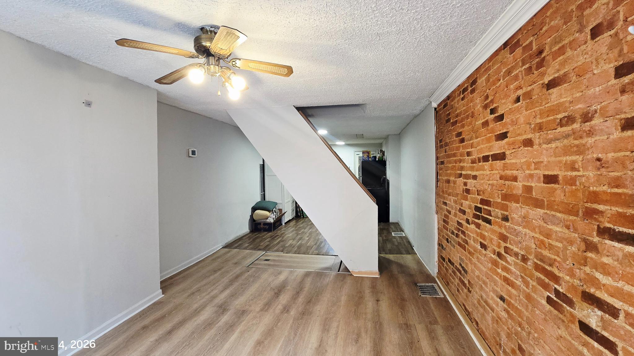 RIVERSIDE - Residential