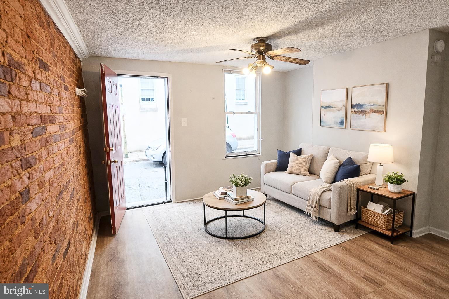 RIVERSIDE - Residential