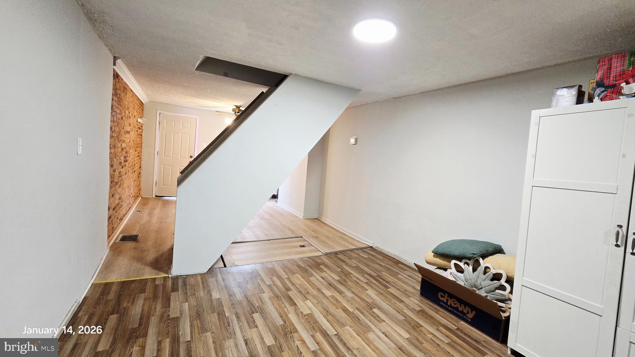 RIVERSIDE - Residential