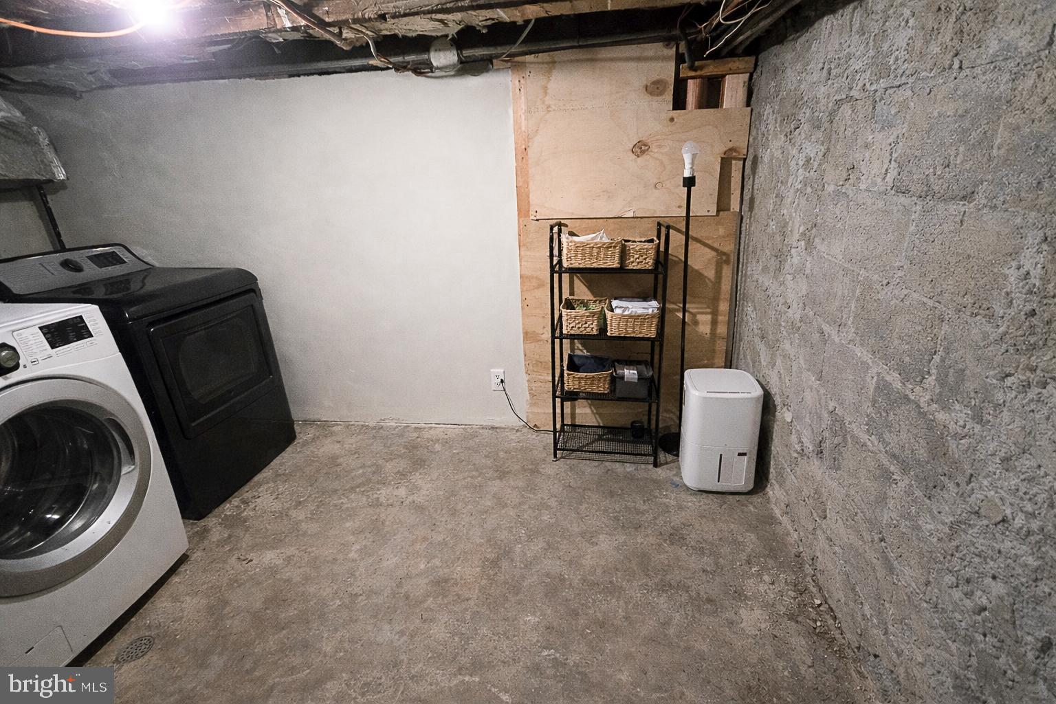 RIVERSIDE - Residential