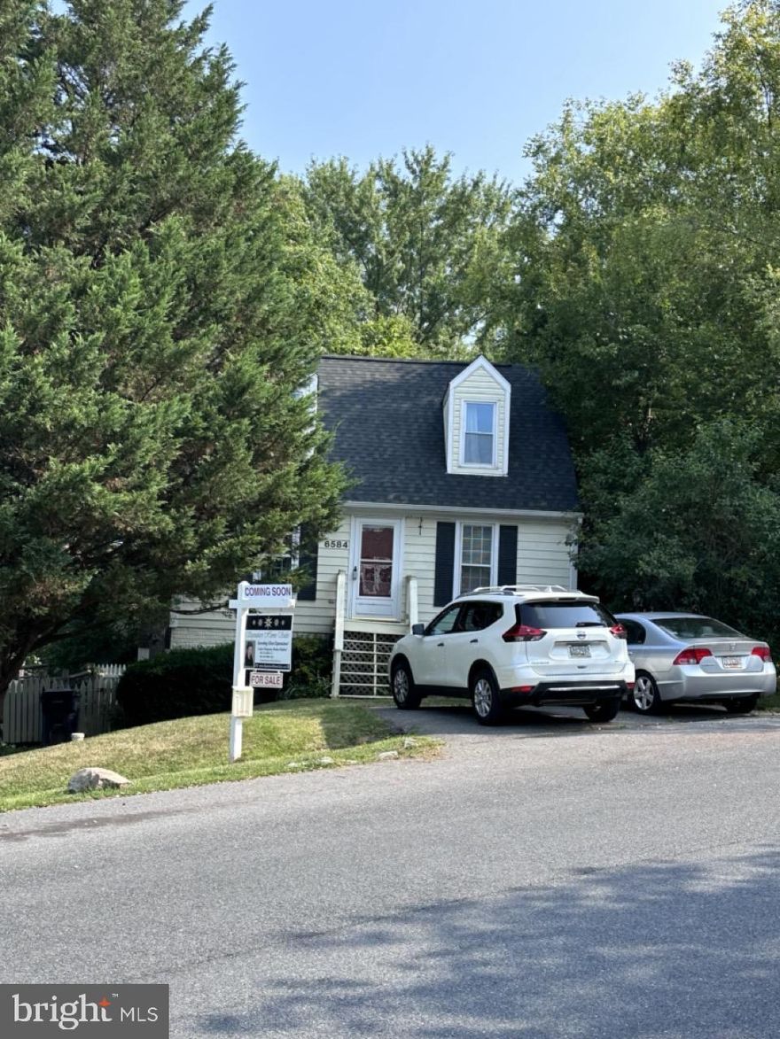 All offers due by 1 PM Monday Aug 28.

Must go conventional financing, 203K, or cash.  Seller reserves the right to accept or reject any offer.

Amenity rich Lake Linganore with its multiple subdivisions, is going to enhance your life tremendously with four different pools, beach at the lake, hiking and biking trails, live music, canoeing, pontoons, and more!  

TONS of potential in this cute Cape Cod in the community of Pinehurst!  New roof  and hot water heater only a year old.  Hardwoods throughout most of the home with lower level and main level bedroom featuring carpet.  Put your ideas into play and make this adorable home your own!

Not many options in this community at this price so make haste!