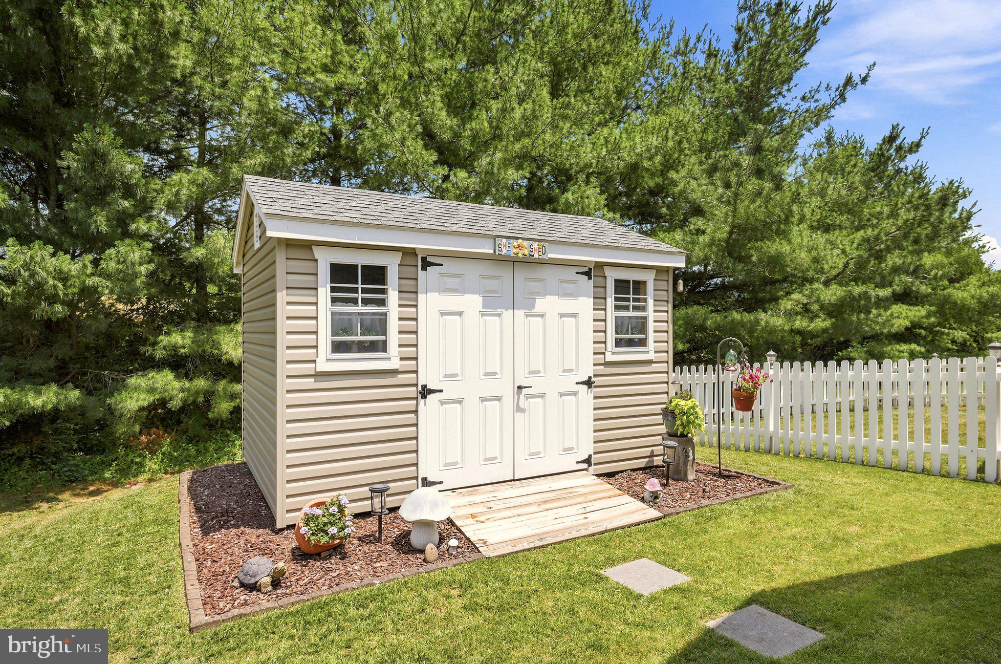108 BAYBERRY COURT