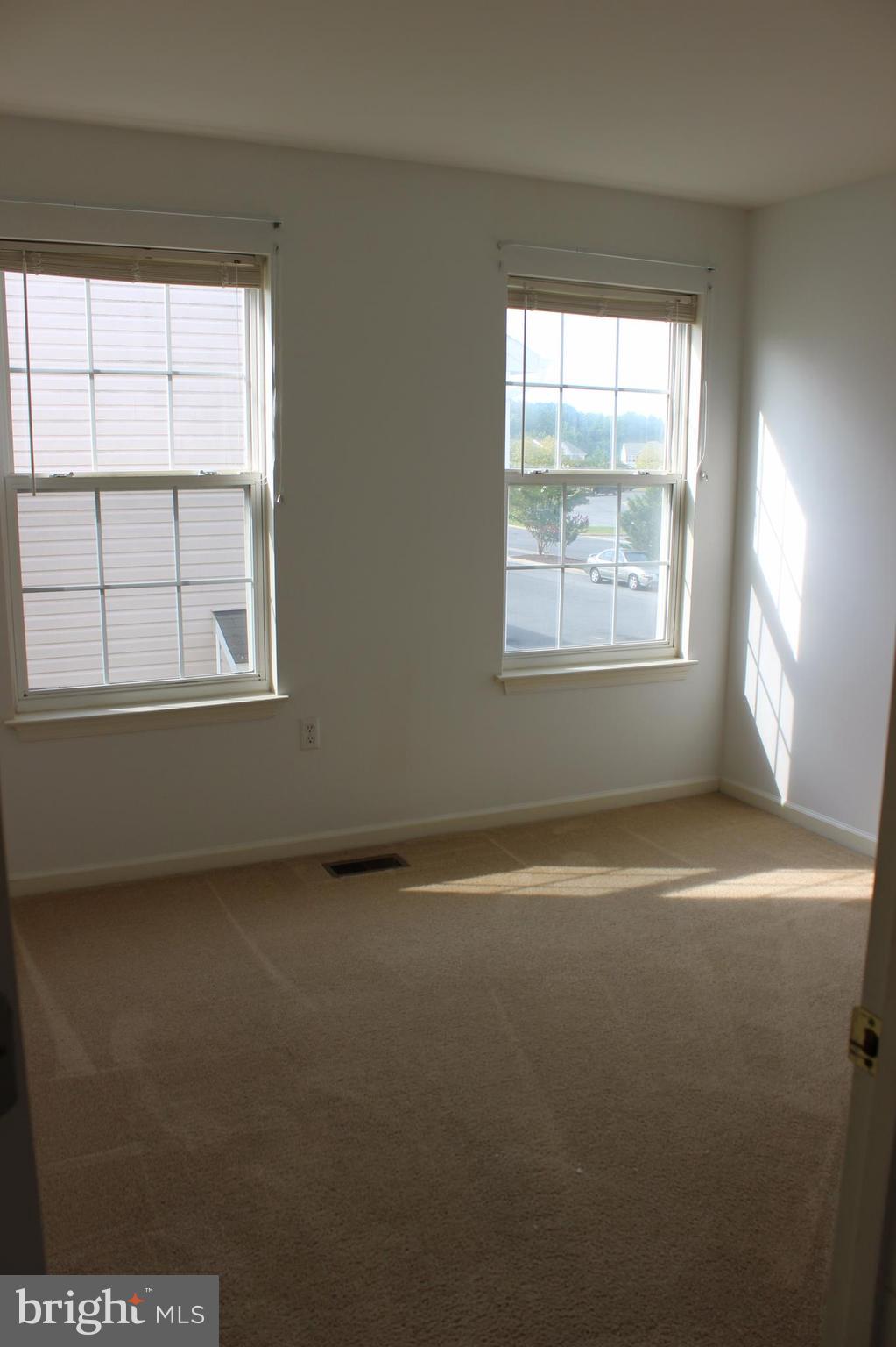 CAMBRIDGE - Residential Lease