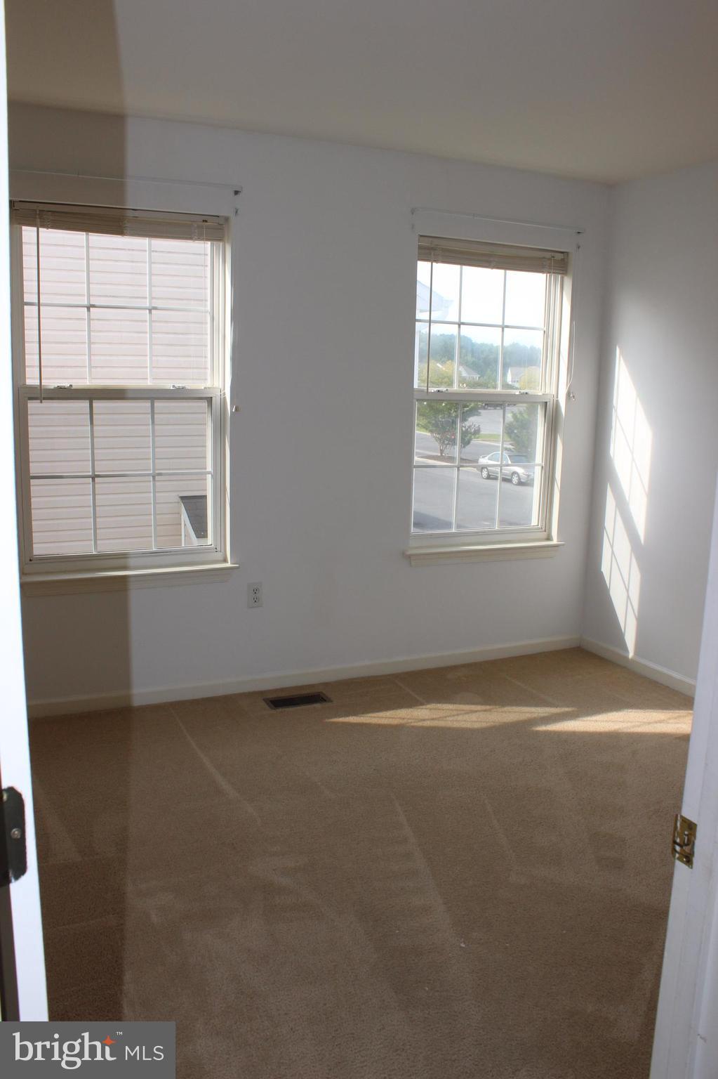 CAMBRIDGE - Residential Lease